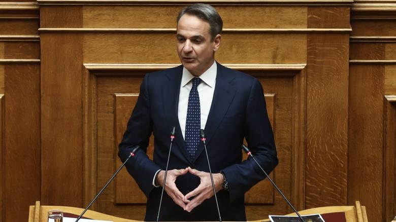 Επιχείρηση «φυγή προς τα εμπρός» με θεσμικές τομές για πάταξη του ρουσφετιού 