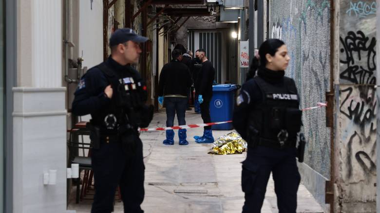 Τα νέα στοιχεία από κάμερα ασφαλείας πριν την πτώση της 30χρονη γυναίκας από παράθυρο κτηρίου