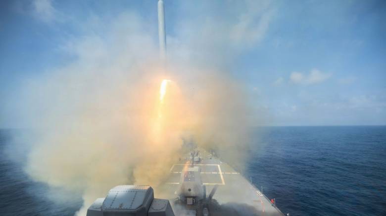 «Εκκενώστε το μηχανοστάσιο»: Η στιγμή που το αντιτορπιλικό των ΗΠΑ ανοίγει πυρ στο ιρανικό πλοίο