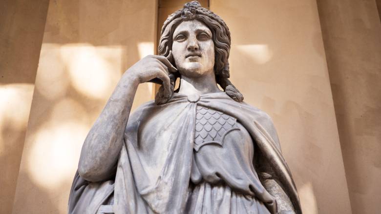 Σημαντική αρχαιολογική ανακάλυψη: Άγαλμα της Αθηνάς ύψους 2 μέτρων βρέθηκε στην Τουρκία