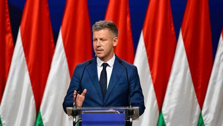 Συνάντηση με τον Ζελένσκι «ψήνει» ο Ούγγρος πρωθυπουργός για να «σπάσει τον πάγο» με το Κίεβο