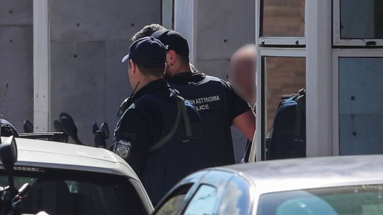 Λευκάδα: Από τις φυλακές η εντολή για τη βόμβα στη βίλα - Το ποινικό παρελθόν των συλληφθέντων