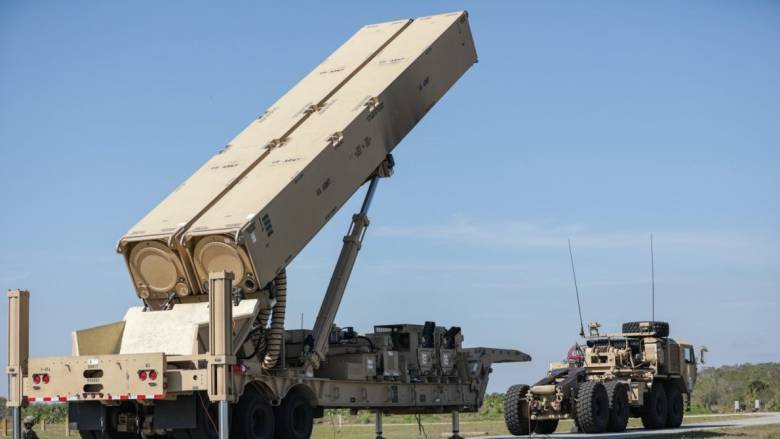 Bloomberg: Υπερηχητικό πύραυλο μεγάλου βεληνεκούς Dark Eagle «στέλνουν» οι ΗΠΑ στη Μέση Ανατολή