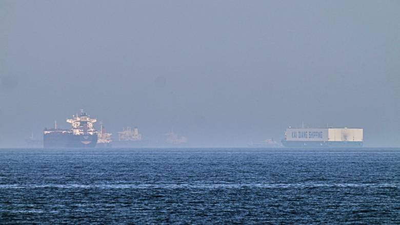 Νότια Κορέα: Eπανεξετάζει τη στάση της για τα Στενά του Ορμούζ