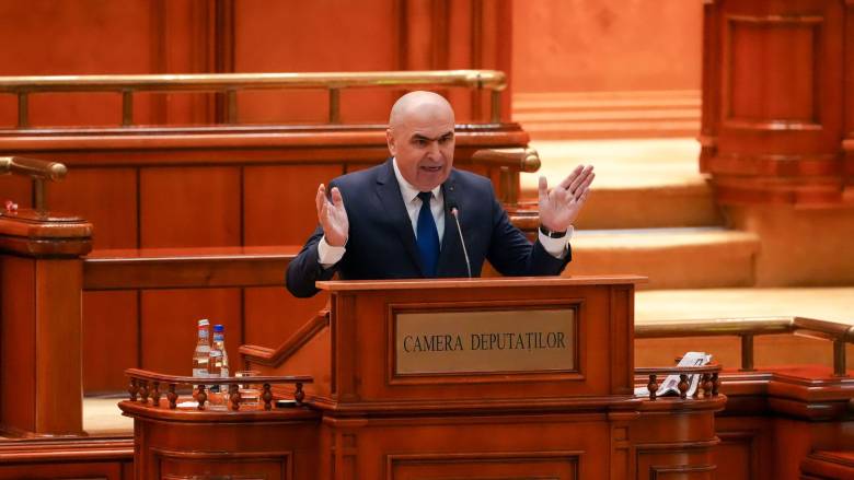 Ρουμανία: Κατέρρευσε η κυβέρνηση Μπολοζάν ύστερα από πρόταση δυσπιστίας