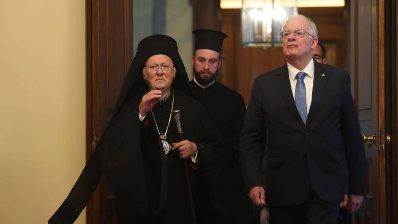 Τον Πατριάρχη Βαρθολομαίο υποδέχθηκε ο Πρόεδρος της Δημοκρατίας - «Ανεκτίμητη η προσφορά του»