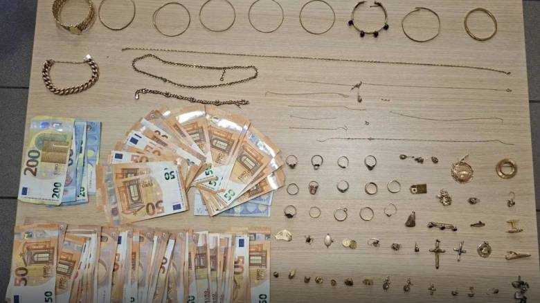 Απάτη μαμούθ σε βάρος ηλικιωμένης στη Μυτιλήνη: Της άρπαξαν μετρητά και κοσμήματα αξίας 280.000