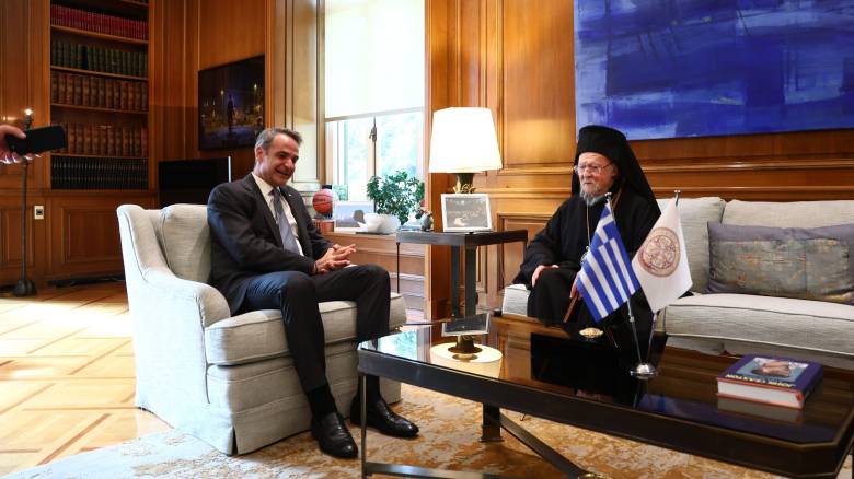 Συνάντηση Μητσοτάκη με Βαρθολομαίο: «Η ελληνική Πολιτεία στέκεται δίπλα στο Πατριαρχείο»