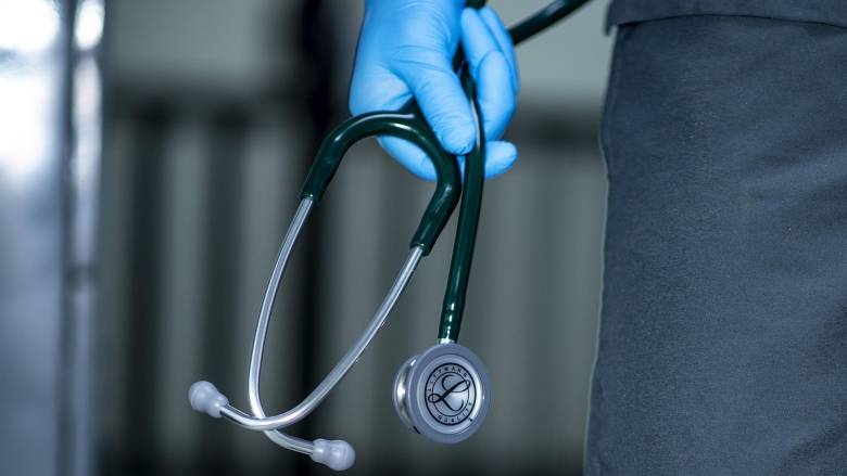 Παιδίατρος στη Γερμανία κατηγορείται για 130 βιασμούς και σεξουαλική κακοποίηση παιδιών