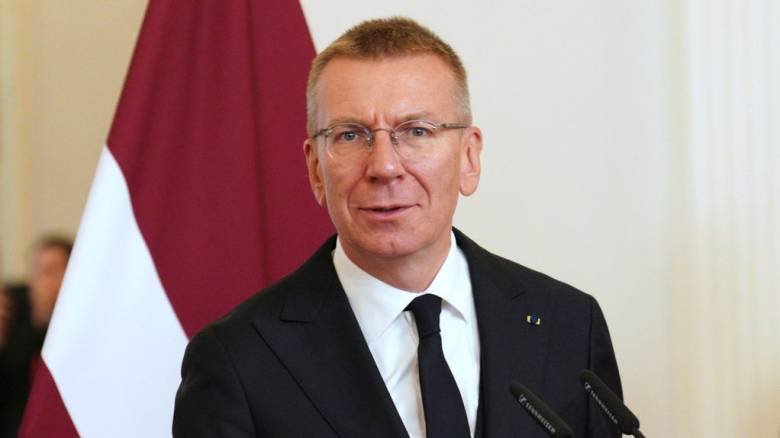 Ο πρόεδρος της Λετονίας πρότεινε βουλευτή της αντιπολίτευσης για νέο πρωθυπουργό