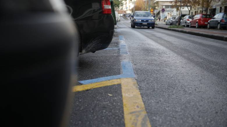 Επαναδιαγράμμιση των θέσεων ελεγχόμενης στάθμευσης σε Ευαγγελισμό και Κολωνάκι
