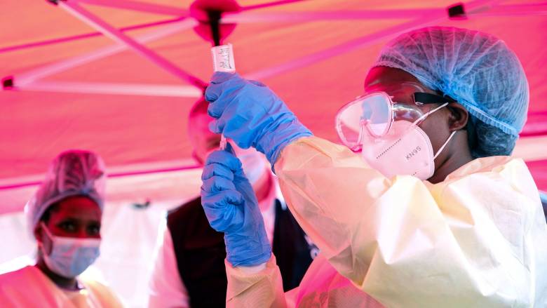 ΕΕ: Πολύ χαμηλός ο κίνδυνος μόλυνσης από τον ιό του Έμπολα στις χώρες της Ευρώπης