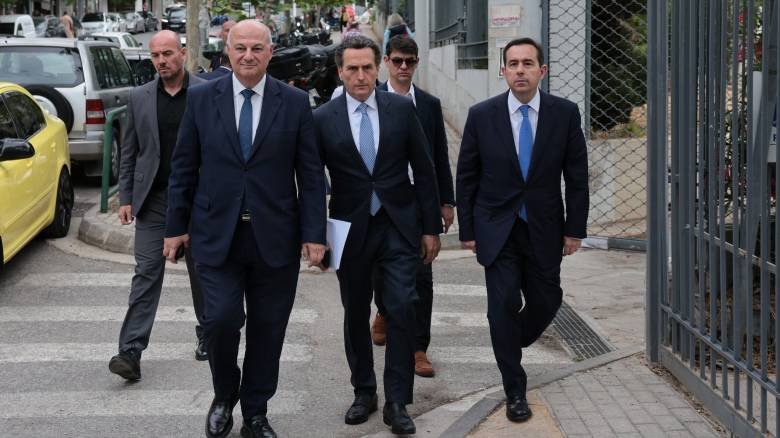 Με πολυσέλιδα υπομνήματα οι εξηγήσεις Τσιάρα-Μηταράκη: «Δεν προκύπτουν παράνομες ενέργειες»