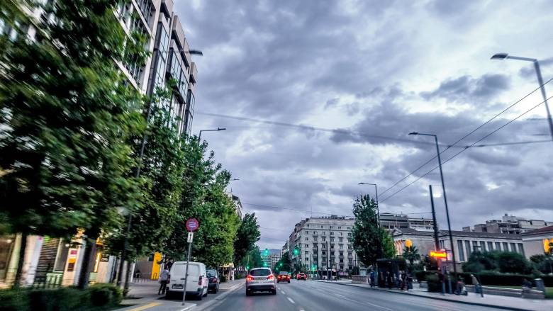 Καιρός: Βροχές στην Αττική, δείτε σε χάρτες πού και πότε αναμένονται καταιγίδες- Φθινόπωρο και αύριο