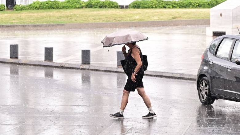 Καιρός: Νεφώσεις, βροχές και μεμονωμένες καταιγίδες – Οι περιοχές που θα επηρεαστούν