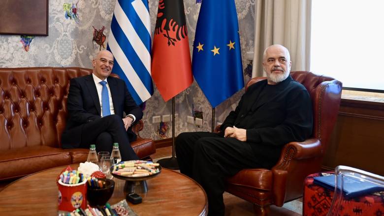 Στην Αλβανία ο Δένδιας: Συνάντηση με Ράμα - Στο επίκεντρο η εμβάθυνση αμυντικών σχέσεων