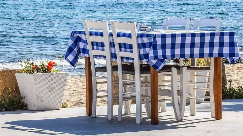 ΑΑΔΕ: «Σαφάρι» ελέγχων σε νησιά το τριήμερο του Αγίου Πνεύματος - Η «μαύρη» λίστα και τα πρόστιμα