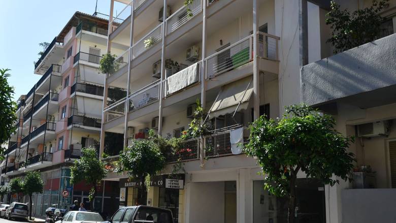 Έγκλημα - Καλαμάτα: Η 39χρονη σύζυγος καλούσε σε βοήθεια - Τα παιδιά κοιμόντουσαν στο δίπλα δωμάτιο