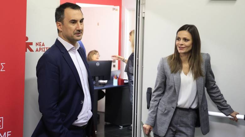 «Αξιωματική αντιπολίτευση» οι ανεξάρτητοι μετά τη διάλυση της ΝΕΑΡ - «Καραμπόλες» στη Βουλή