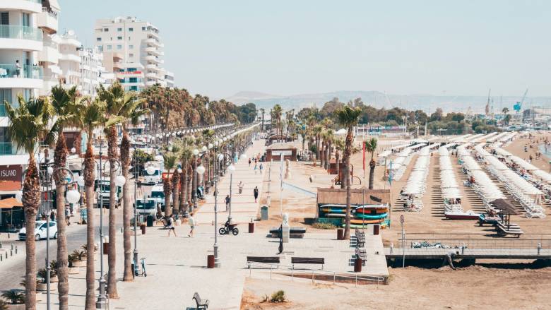 Σημαντική αναβάθμιση της εικόνας της Κύπρου στις ταξιδιωτικές οδηγίες του Λονδίνου