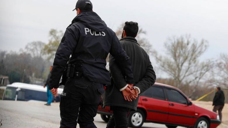 Τουρκία: Στη δεξαμενή ενός βυτιοφόρου εντοπίστηκαν κρυμμένοι 30 μετανάστες