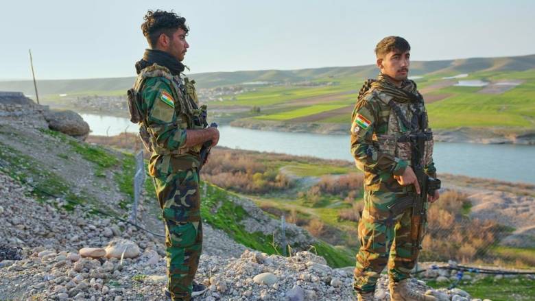 Η Μοσάντ εξόπλισε τους Κούρδους του Ιράν με όπλα που κατέσχεσε από την Χαμάς και την Χεζμπολάχ