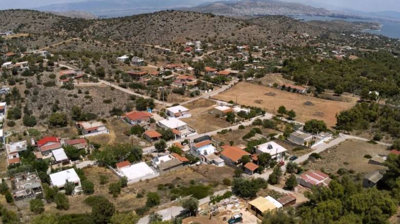 Στη Βουλή ο Κώδικας Χωροταξίας: Τι προβλέπει για άδειες και αυθαίρετα - 17 ερωταπαντήσεις