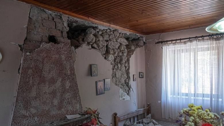 Εύβοια: Τα 5,2 Ρίχτερ ο κύριος σεισμός, ζημιές σε παλιά κτήρια - Αυτοψία από κλιμάκιο του ΟΑΣΠ