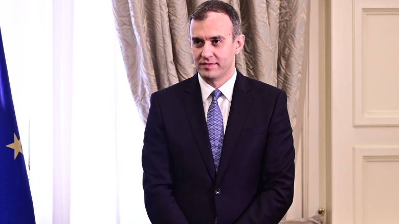 Τάσος Χατζηβασιλείου: Ποιος είναι ο νέος υφυπουργός Εξωτερικών - Αρμόδιος για Ευρωπαϊκές Υποθέσεις
