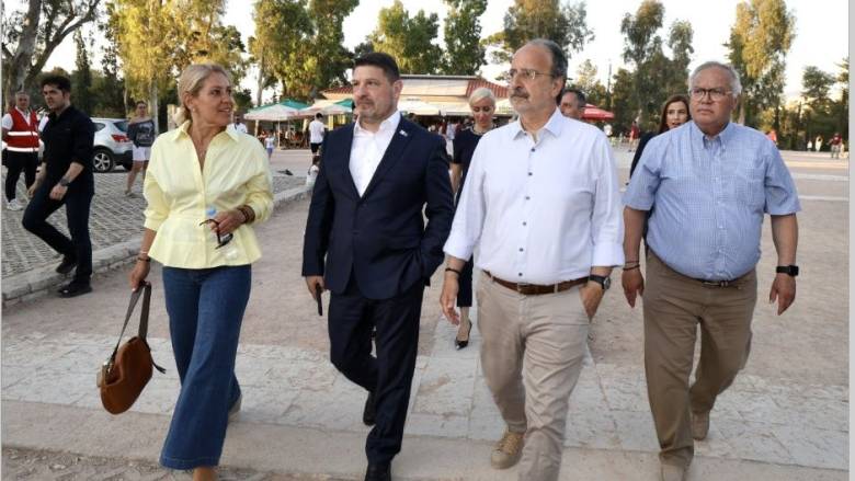 Χαρδαλιάς για δύο νέες παιδικές χαρές στη Ν. Σμύρνη: «Δημιουργούμε ασφαλείς χώρους ψυχαγωγίας»