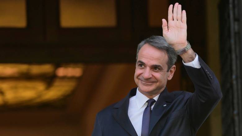 Αντεπίθεση της Κυβέρνησης στα δεξιά - Στόχος ο επαναπατρισμός και η αποδόμηση αντιπάλων