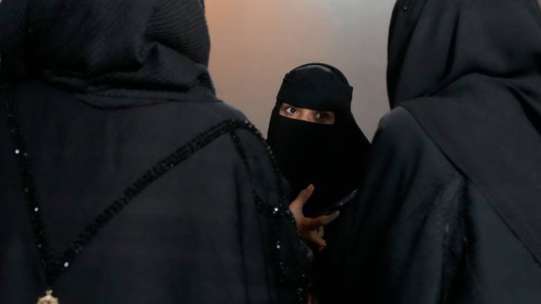 Διαδηλώσεις κατά του χιτζάμπ στο Αφγανιστάν - Συνελήφθησαν γυναίκες και παιδιά