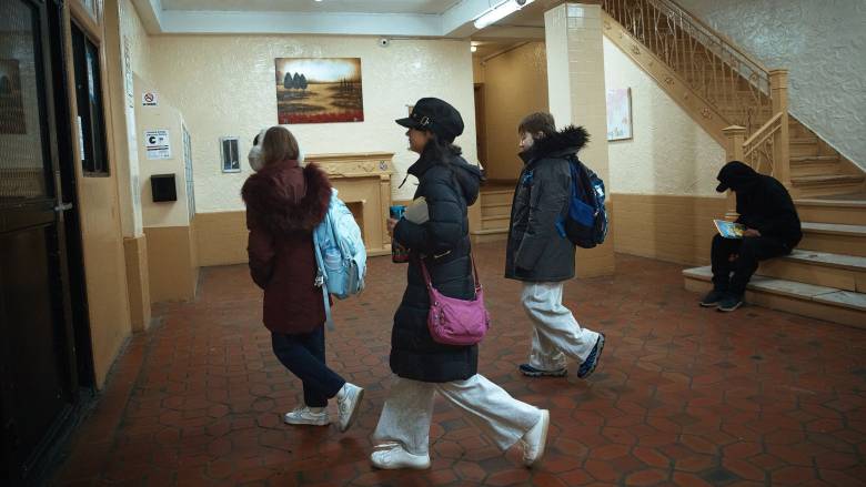 Νέα Υόρκη: Νεκρός μαθητής από πνιγμό ενώ έτρωγε ντόνατ - Ερευνάται σύνδεση με Challenge του TikTok
