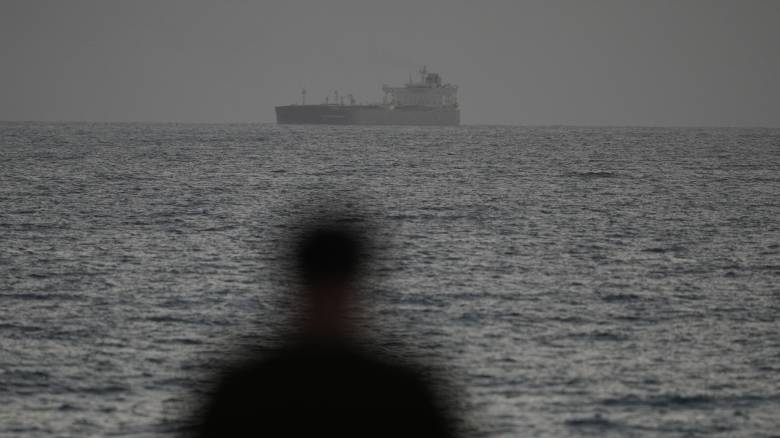 Οι τιμές πετρελαίου υποχωρούν - Πότε θα αρχίσει να φαίνεται η διαφορά στην αντλία καυσίμων
