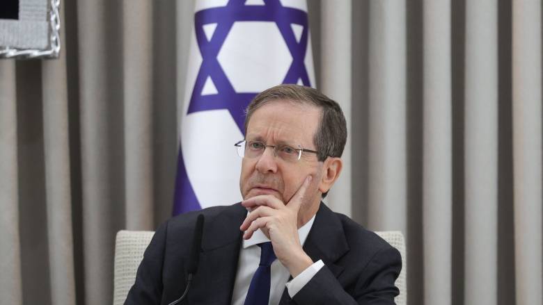 Χέρτζογκ για τα γενέθλια Τραμπ: «Αντιμετώπισες την αυτοκρατορία του κακού του Ιράν»