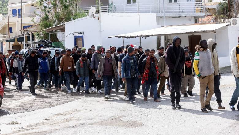 Ηράκλειο: Αντιδράσεις για την εγκατάσταση δομής προσωρινής κράτησης μεταναστών