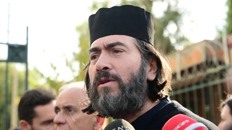 Σε δίκη ο πατέρας Αντώνιος και η πρεσβυτέρα για τα οικονομικά της «Κιβωτού του Κόσμου»