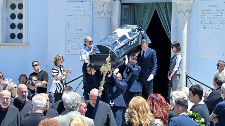 Το τελευταίο «αντίο» στον Ανδρέα Μαζαράκη - Ποιοι παραβρέθηκαν στην κηδεία του