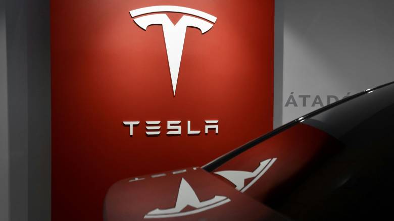Αντιδρά η Σουηδία στην αυτόνομη οδήγηση της Tesla στην Ευρώπη - Αιχμή το όριο ταχύτητας