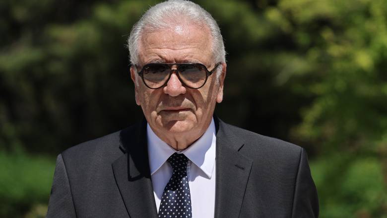 ΕΕ για Αβραμόπουλο: Δεν λάβαμε το αίτημα άρσης ασυλίας - Είχε την έγκριση της Επιτροπής για τη ΜΚΟ