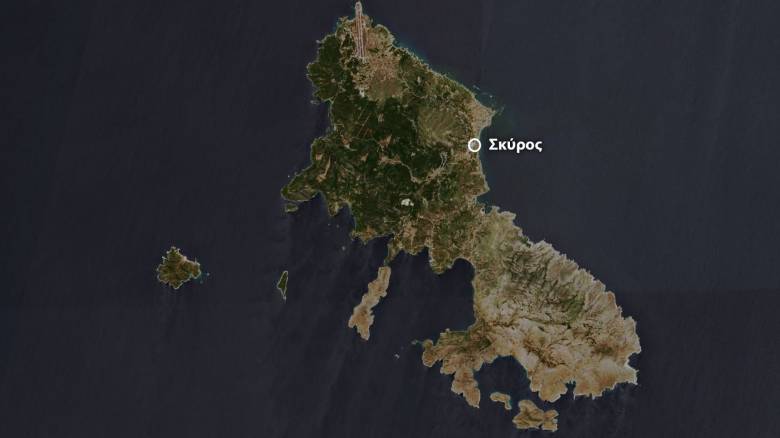 Η Σκύρος από ψηλά: Δορυφορική εικόνα αποτυπώνει τον «γυμνό» Νότο και τον καταπράσινο Βορρά