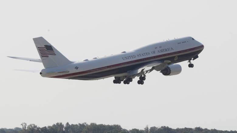 ΗΠΑ: Εγκαίνια για το νέο «Air Force One» - Ο Τραμπ ευχαρίστησε τον εμίρη του Κατάρ