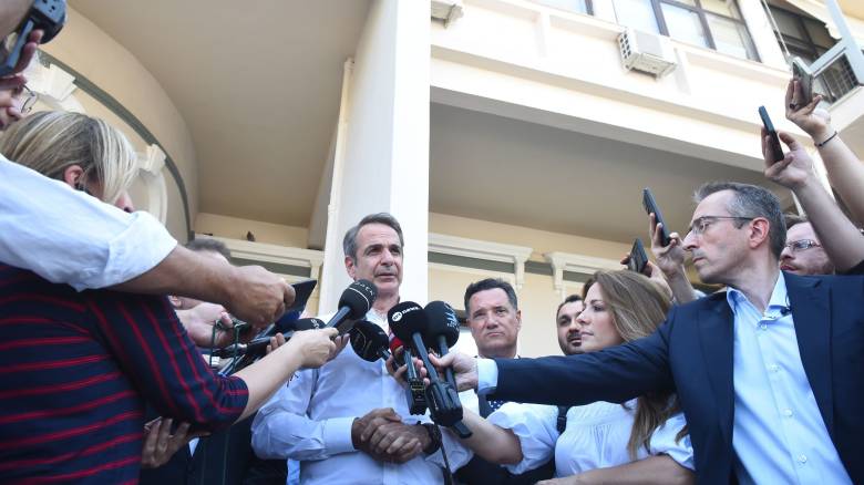 Μητσοτάκης για θάνατο της μητέρας της Αφροδίτης Νέστορα: «Πρόκειται για δολοφονία από την τυφλή βία»