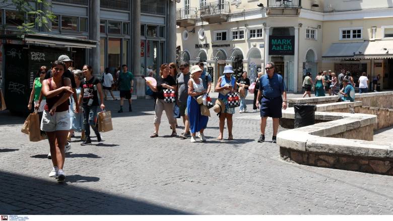 Θερινές εκπτώσεις: Την Δευτέρα 13 Ιουλίου ξεκινούν - Οι Κυριακές που θα είναι ανοιχτά τα μαγαζιά