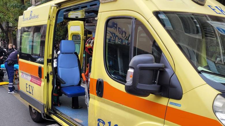 Χαλάνδρι: Κλινικά νεκρός ο 17χρονος που έπεσε από μπαλκόνι-Συνελήφθη 37χρονος που του πούλησε αλκοόλ