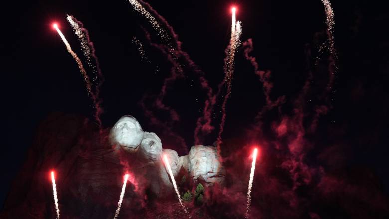 Οι ΗΠΑ γιορτάζουν 250 χρόνια Ανεξαρτησίας - Τραμπ: «Από τις πιο ξεχωριστές μέρες στην ιστορία»