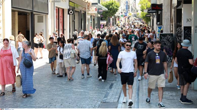 Αντίστροφη μέτρηση για τις θερινές εκπτώσεις - «Πρεμιέρα» την Δευτέρα στις 13 Ιουλίου