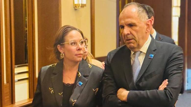 Ευρωπαϊκή άμυνα και ασύμμετρες απειλές στο επίκεντρο της συνάντησης Γεραπετρίτη - Στένεργκαρντ