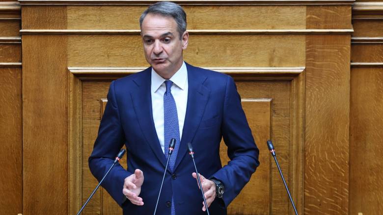 Μητσοτάκης από Βουλή: Τιμάμε τη μνήμη της Βάγιας Νέστορα, οδηγώντας στη Δικαιοσύνη τους τρομοκράτες