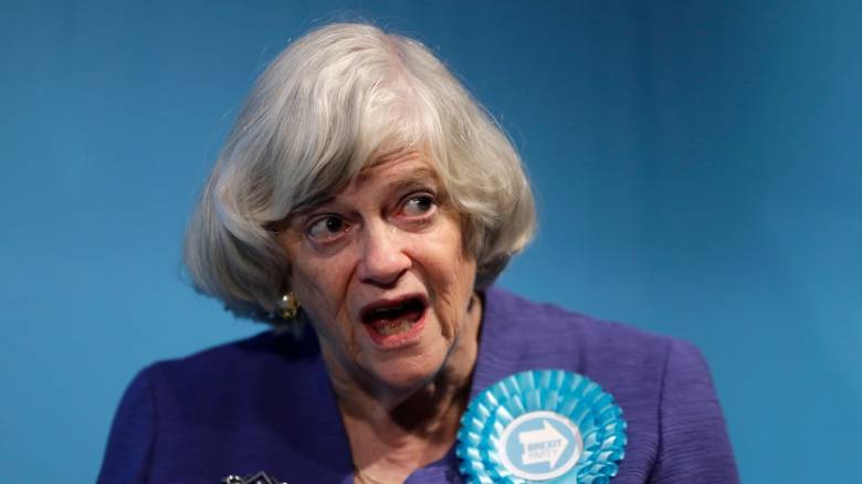 Συνελήφθη 28χρονος ως ύποπτος για τη δολοφονία της Αν Γουίντεκομ στη Βρετανία